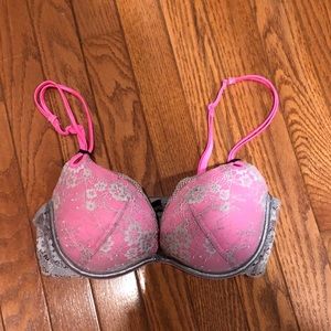 Pretty pink and gray lace detailed VS bra